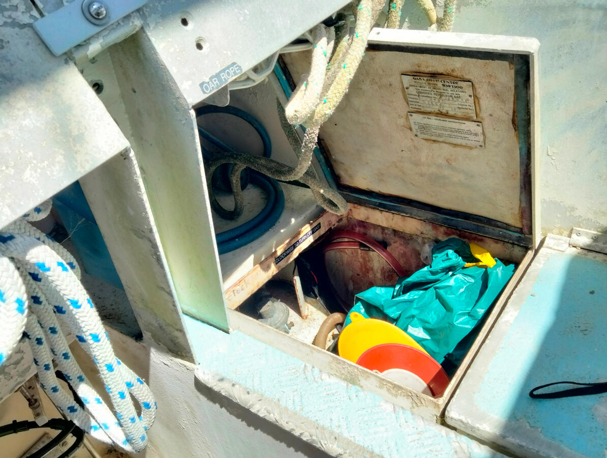 LGP cylinder locker LGP cylinder locker